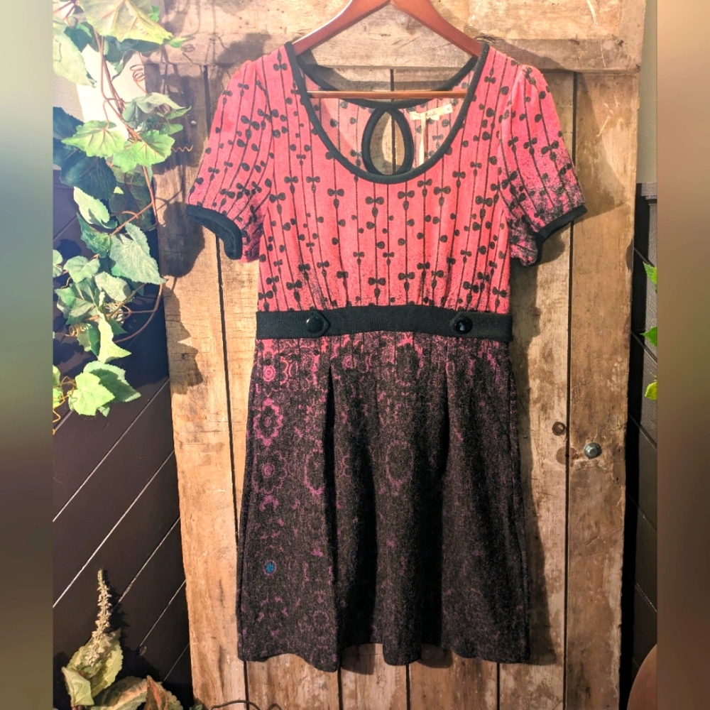 NWT unique "pretty goth"dress.  Med.